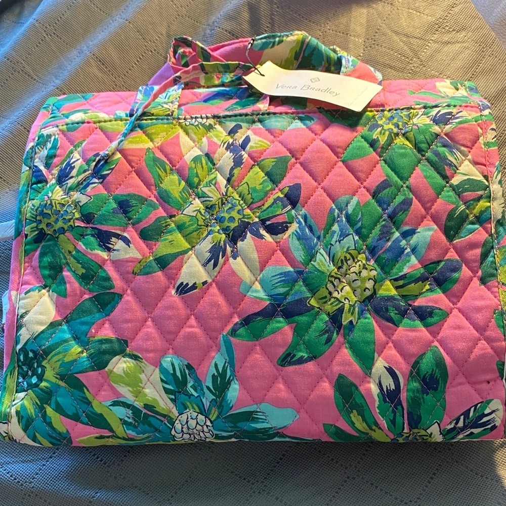 Vera Bradley Quilted Hanging Travel Pouch - Tropical Paradise pattern